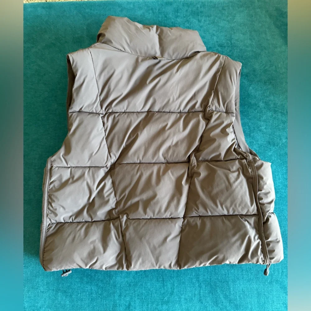 Women's FLX Cropped Puffer Vest - Brown size Small - Picture 4 of 4